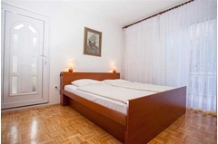 Günstige Ferienwohnung für zwei Personen Makarska - Apartment Marita S2  02
